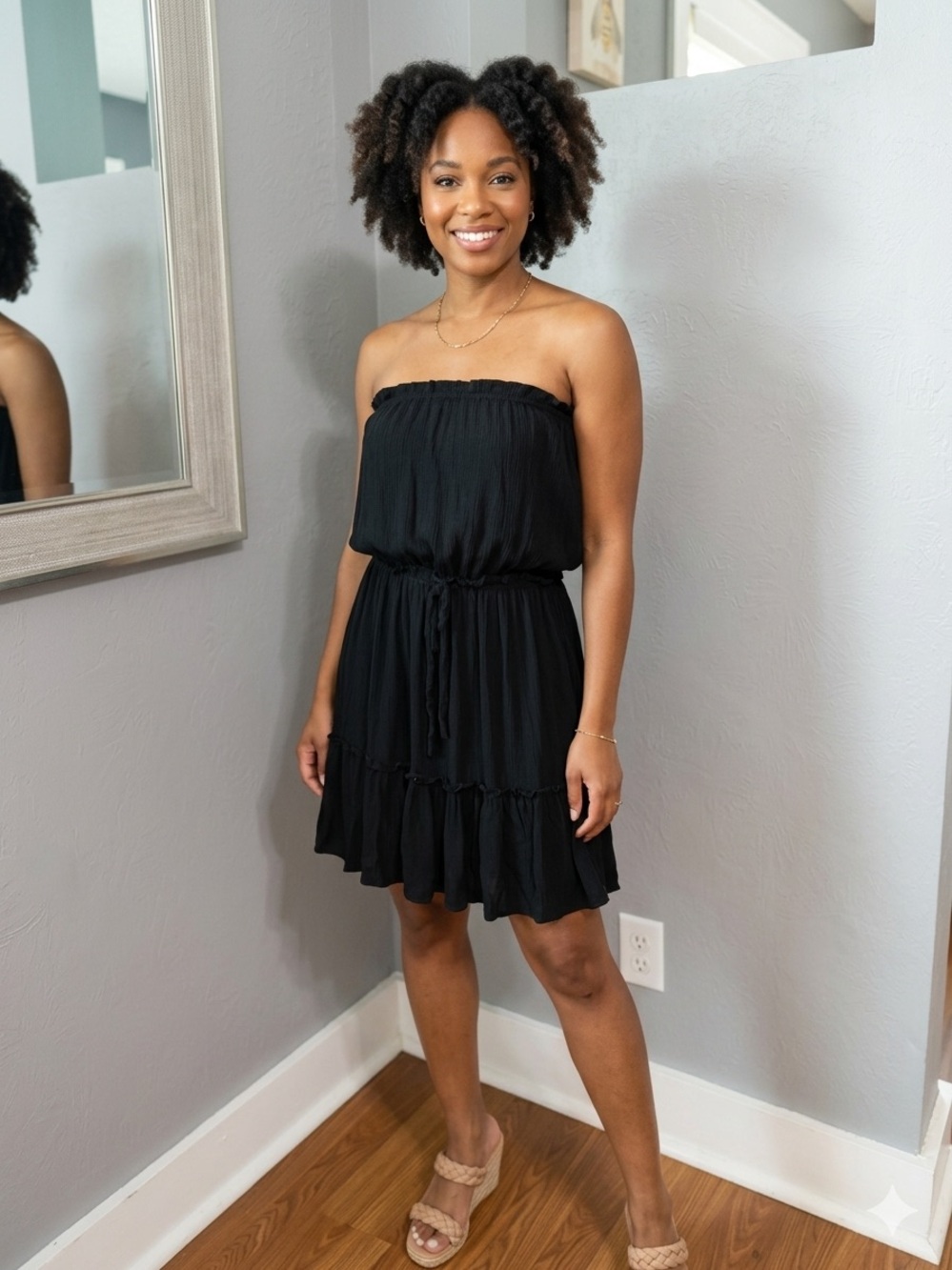 Elan Strapless Tiered Ruffle Trim Mini Dress Small.